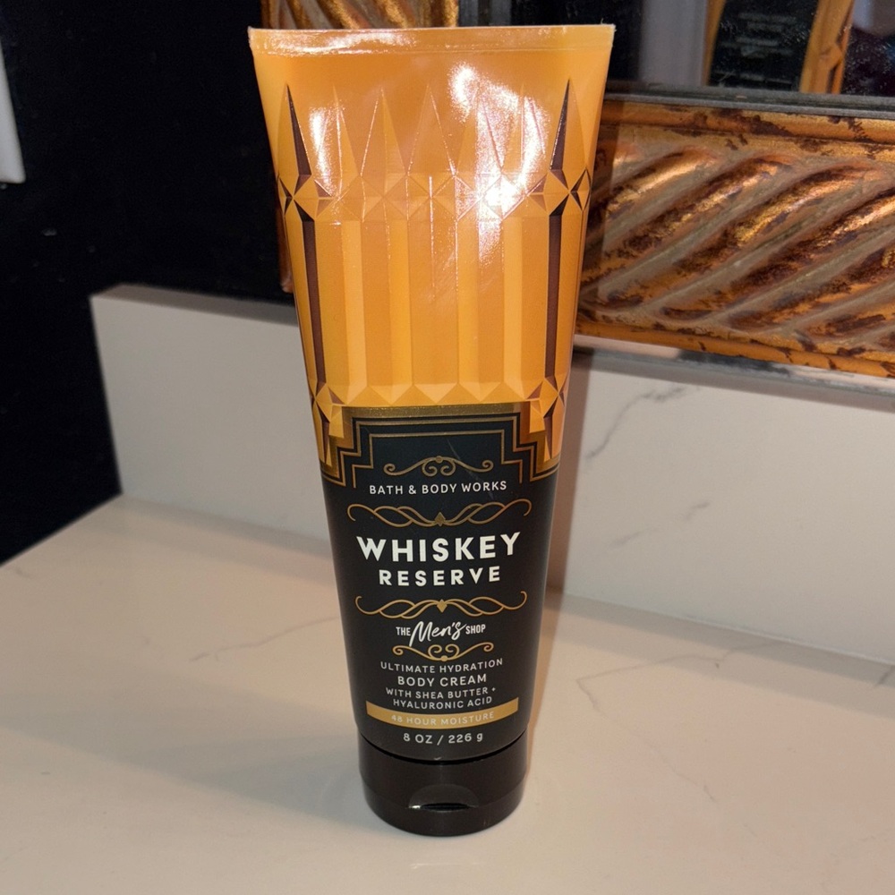 Bath & Body Works men’s Whiskey Reserve Body Cream lotion